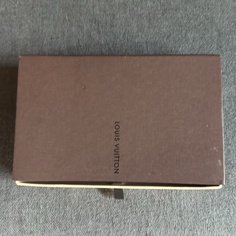 Authentic Louis Vuitton Zippy Wallet Monogram - Picture 5 of 9